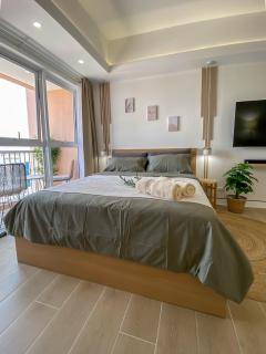 nJoy! BOHO Luxury at Venice Grand Canal - perfect for business & couples - Manila - 9