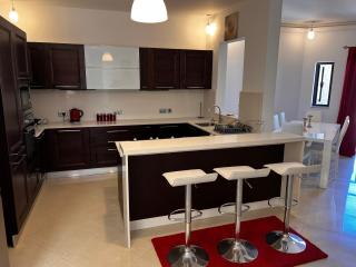Superb 3 Bedroom Maisonette in Naxxar - Naxxar - 5