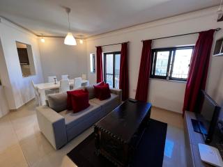 Naxxar Spacious 3-Bedroom Home with Private Roof by Malta Weekend - 7