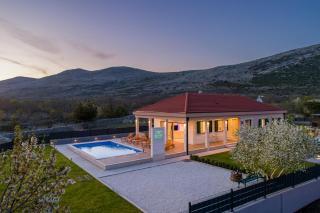 Villa Big Garden - Primorski Dolac - 4