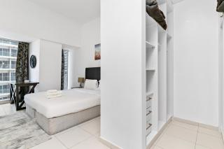 StoneTree - Cayan Tower 2 BR - Best Location - Dubai - 3