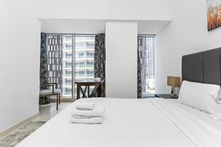 StoneTree - Cayan Tower 2 BR - Best Location - Dubai - 4