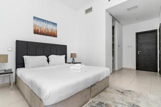 StoneTree - Cayan Tower 2 BR - Best Location - Dubai - 1