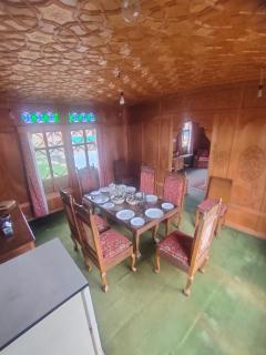 Houseboat Young Manhattan - Srinagar - 7