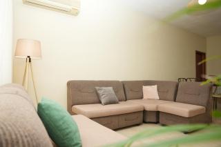 Ogi's Central Apartment - Tirana - 9