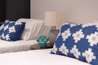 Bright Urban Oasis - 2