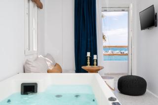 Margaret Luxury Suites - Naxos Chora - 9