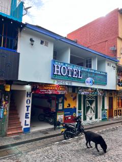 HOTEL BLUE GUATAPE - 4