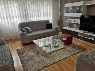 Cosy Apartment Ema - 0