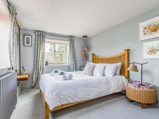 Beautiful Cottage In South Downs - Pass the Keys - 3