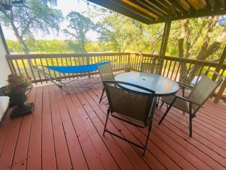 Family friendly, 3 bedroom house, with king bed for up to 15 - BBQ - Internet - jet tub - Auburn - 9