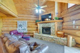 Smoky Mountain Vacation Rental Cabin with Hot Tub! - 9