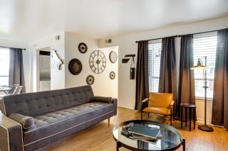 Contemporary Dallas Condo with Pool Access! - 6