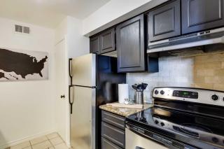 Contemporary Dallas Condo with Pool Access! - 1