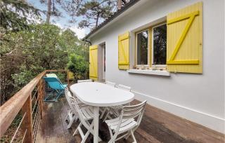 Nice Home In Saint-Georges-De-Didon - 9