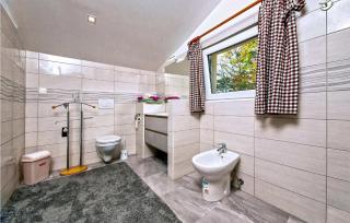 Beautiful Home In Leskovec Toplicki - 2