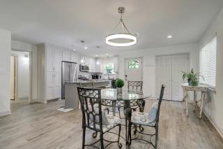 Kingwood Cottage - 10 mins from IAH - Lake Front - Humble - 6