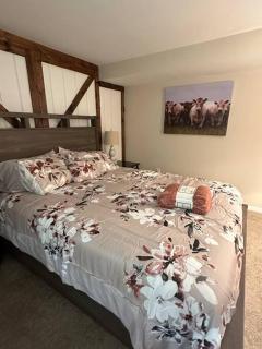 Timber Frame Country Retreat. - 6