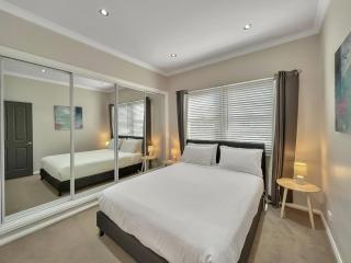 Bright 3-bedroom apartment - Central Armidale - Armidale - 5