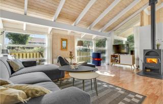 Three-Bedroom Holiday Home In Allinge - Allinge - 8