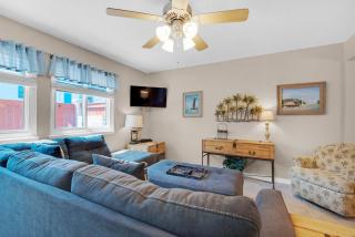 Sugar Beach F-27 - 2