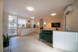 Studio Apartment Mare with private garden and jacuzzi - 5