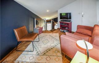Awesome Home In Roussas With Kitchen - Roussas - 8