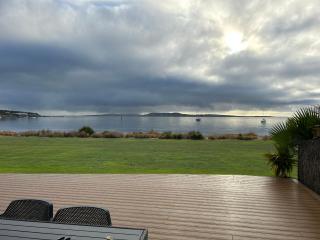 Kiana Beach House - 9