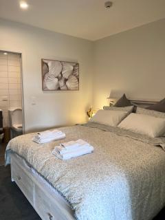 3 bedroom apartment in Newmarket - Auckland - 2