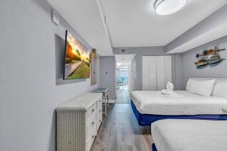 Beach-side Condo w Pools - Myrtle Beach - 1