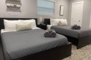 Adventure Awaits in Tampa Bay with Beautiful Decor 4BR with Backyard Oasis Near Busch Gardens & Adventure Island - 2