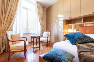 Spanish Steps Hills Apartment -TopCollection - 5