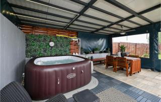 Cozy Home In Ferdinandovac With Sauna - Ferdinandovac - 9