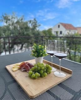 Apartman Leona - Rogoznica - 0