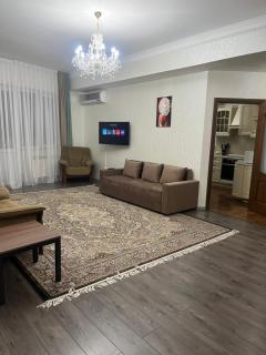 Апартаменты в художественном стиле в верхней части города - Almaty - 1