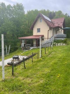 Robinson "Mountain getaway" for Rest and Recreation sorrounded by Nature-PET FRIENDLY - Macelj - 6