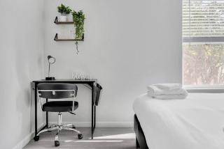 Near Downtown l Peaceful l Modern l Kids Room - 4