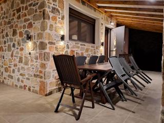 The Cottage House - 8