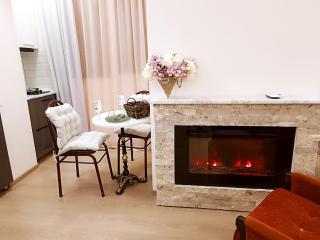 Saburtalo luxury apartment near metro - 9