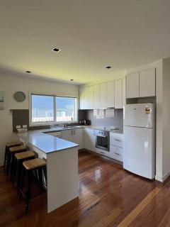 Beachside Bliss Cape Wooli - 8