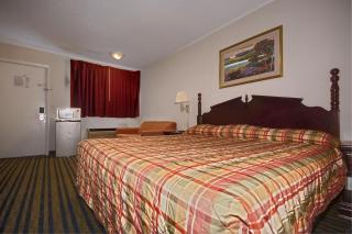 Amherst Inn & Suites - 5