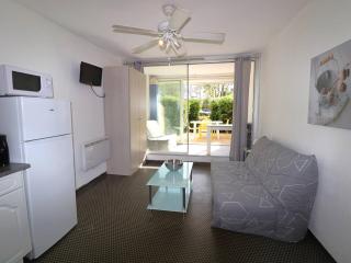 Studio Cabine 6 Pers. avec Terrasse, Loggia et Parking Privé à 2 Pas de la Plage - FR-1-307-234 - Le Grau-du-Roi - 9