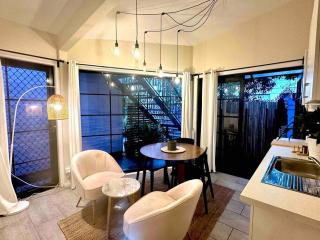 Upper Chapel Loft Apartment - Sydney - 8