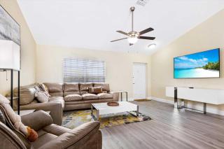 Peaceful & elegant with a private pool Home - Cape Coral - 2