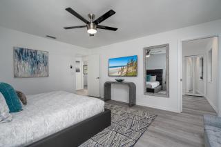 295 Ostego Dr - Gorgeous Bay Front Home home - Fort Myers Beach - 3