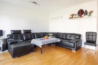 Beautiful room with balcony direction to Messe - Hannover - 2
