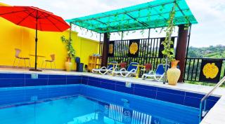 Cactus Creek Hotel - 1