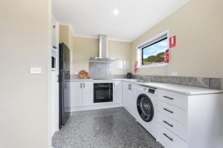 Otway Coastal Villas, 1 Bedroom villa. - 5