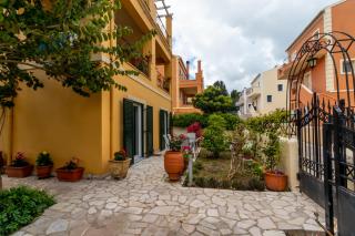 SOPHIE'S GARDEN APARTMENT - Città di Corfù - 3