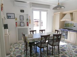 La casa di Rosa (Appartamento con terrazzo panoramico nel Cuore di Sorrento) - Sorrento - 6